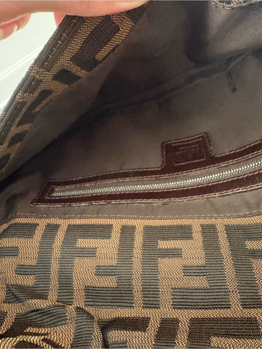 Vintage Fendi Brown Zucca Logo Canvas Shoulder Baguette Bag - Picture 14 of 14